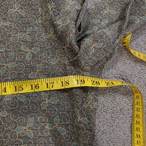 Christopher‎ & Banks Women's Patterned Long Sleeve Shirt - Missletoes/Christmas - Picture 7 of 11